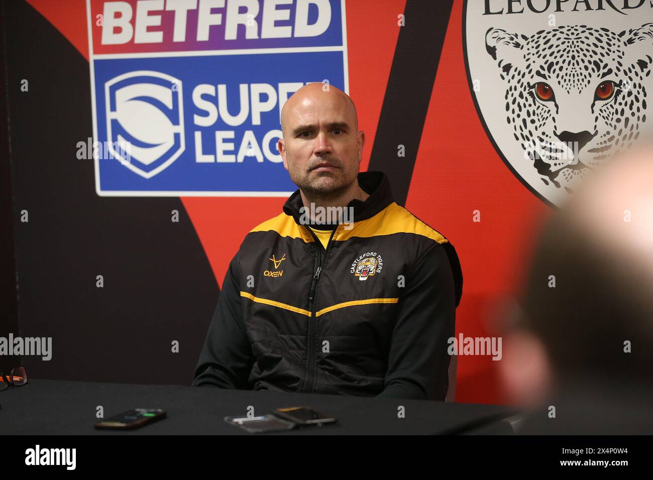 ***Craig Lingard post conferenza stampa durante la partita di Super League tra Leigh Leopards e Castleford al Leigh Sports Village, Leigh, Regno Unito, il 4 maggio 2024. Foto di Simon Hall. Solo per uso editoriale, licenza richiesta per uso commerciale. Non utilizzare in scommesse, giochi o pubblicazioni di singoli club/campionato/giocatori. Crediti: UK Sports Pics Ltd/Alamy Live News Foto Stock