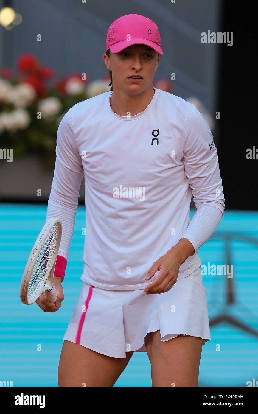 Madrid, Spagna. 5 maggio 2024. IgA Swiatek di Polonia contro Aryna Sabalenka durante la finale femminile del giorno dodici del mutua Madrid Open a la Caja Magica il 4 maggio 2024 a Madrid, Spagna. (Foto di Oscar Gonzalez/Sipa USA) credito: SIPA USA/Alamy Live News Foto Stock