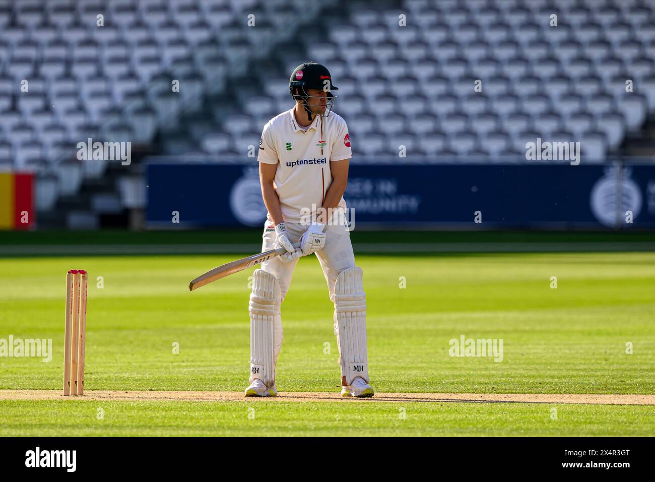 LONDRA, REGNO UNITO. 4 maggio, 24. Scott Currie del Leicestershire in azione durante il giorno 2 del Vitality County Championship Middlesex contro Leicestershire al Lord's Cricket Ground sabato 4 maggio 2024 a LONDRA, INGHILTERRA. Crediti: Taka Wu/Alamy Live News Foto Stock