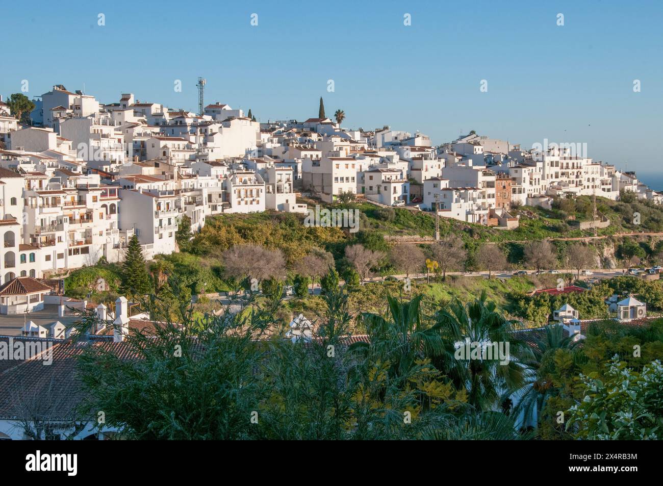 "Villaggio bianco" di Frigiliana nella regione Axarquia dell'Andalusia, Spagna meridionale Foto Stock