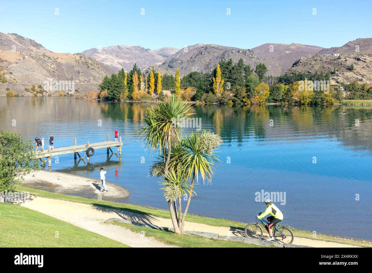 Lungolago dal Cromwell Heritage Precinct, Melmore Terrace, Cromwell (Tirau), Central Otago, Otago, nuova Zelanda Foto Stock