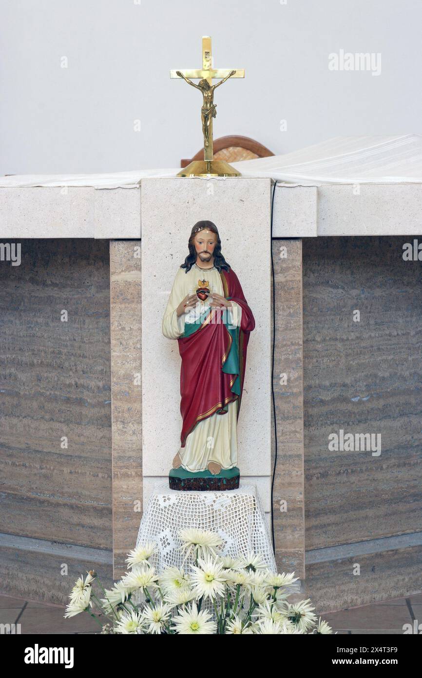 Sacro cuore di Gesù nella chiesa parrocchiale di San Giovanni di Napomuk a Glina, Croazia Foto Stock
