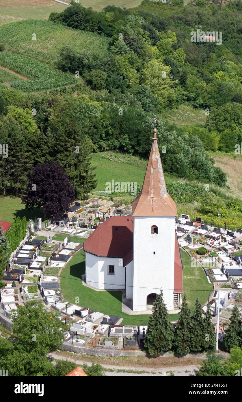 Cappella della Santa Croce nel villaggio di Sveti Kriz Brdovecki, Croazia Foto Stock