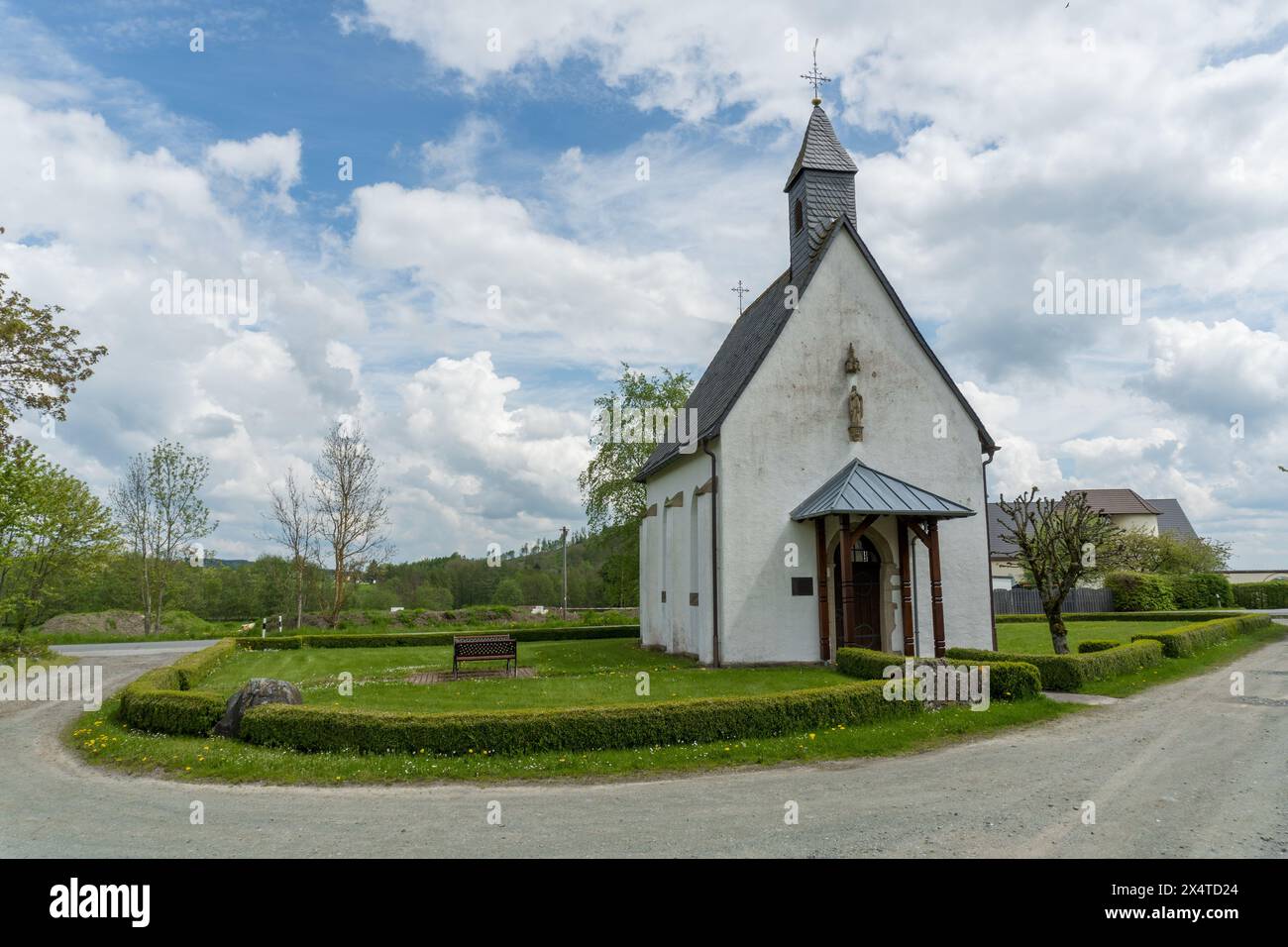 Cappella di San lorenzo nel villaggio tedesco di Glindfeld Foto Stock