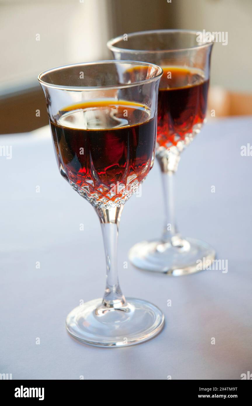 Spruchreif | Panca da liquore in legno con incisione Rentnerbank | Panca da liquore con 2 bicchieri | Idea regalo perfetta per la pensione e per i pensionati
