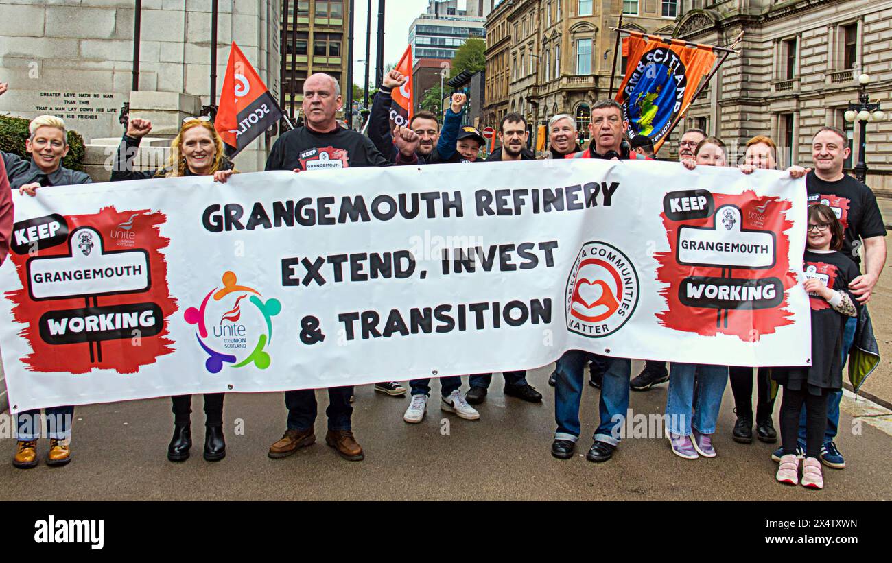 Glasgow, Scozia, Regno Unito. 5 maggio 2024: STUC May Day March a partire dalle camere della città e da george Square con marce simili che si svolgono ad Edimburgo e Aberdeen . Credit Gerard Ferry/Alamy Live News Foto Stock