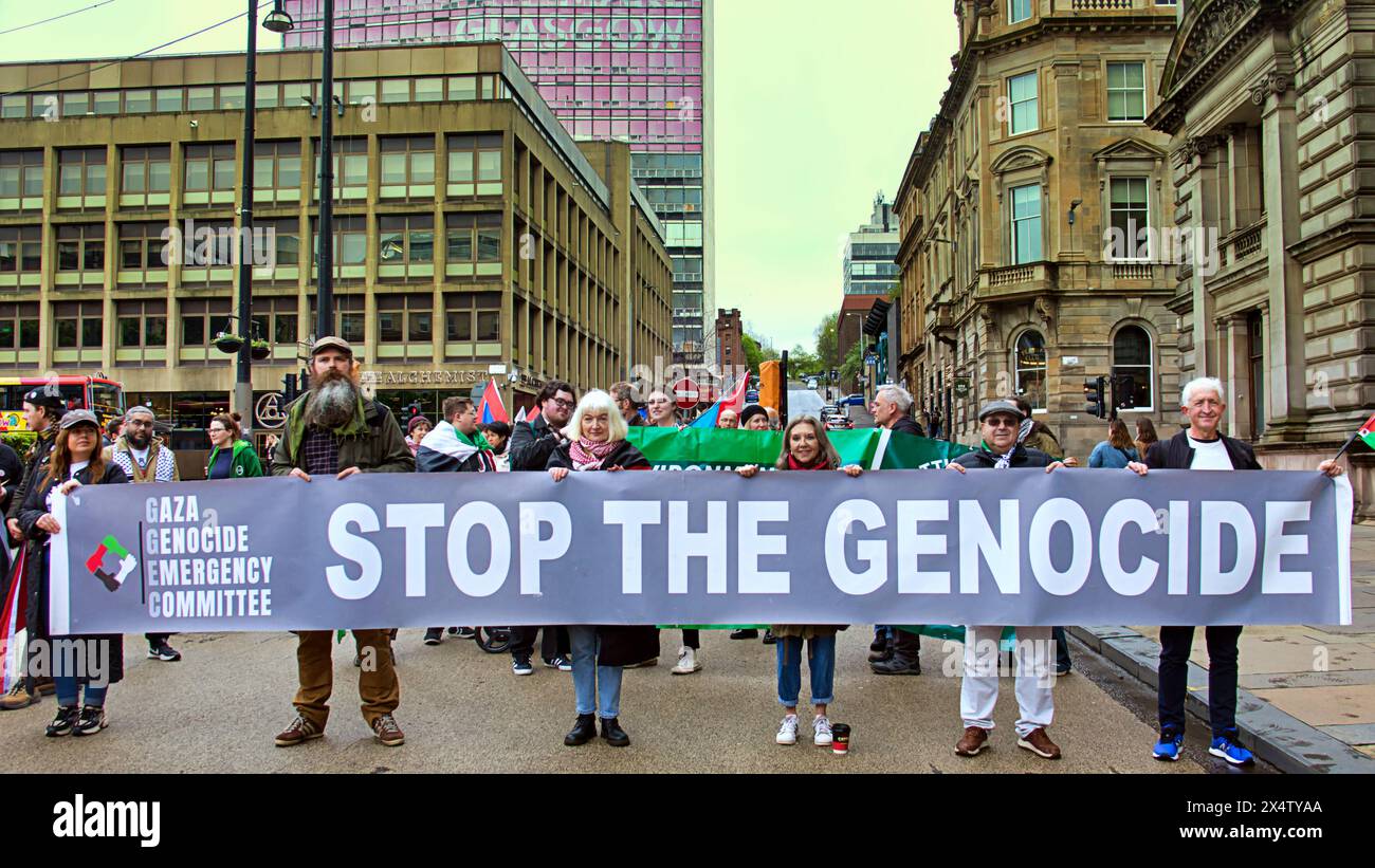 Glasgow, Scozia, Regno Unito. 5 maggio 2024: STUC May Day March a partire dalle camere della città e da george Square con marce simili che si svolgono ad Edimburgo e Aberdeen . Credit Gerard Ferry/Alamy Live News Foto Stock