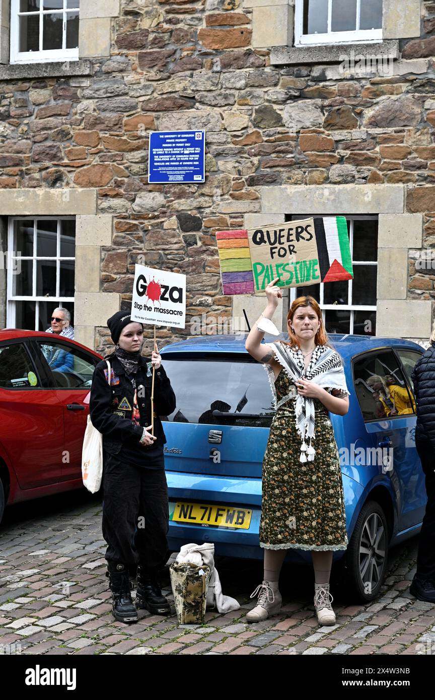 Edimburgo, Scozia, Regno Unito. 5 maggio 2024. La marcia annuale del giorno di maggio di Edimburgo e Lothians, che inizia a Johnston Terrace, poi si sposta lungo il Royal Mile fino al Pleasance, dove si svolgono manifestazioni, musica e bancarelle con vari gruppi di attivisti presenti. Queers che sostengono la Palestina al raduno Pleasance. Crediti: Craig Brown/Alamy Live News Foto Stock