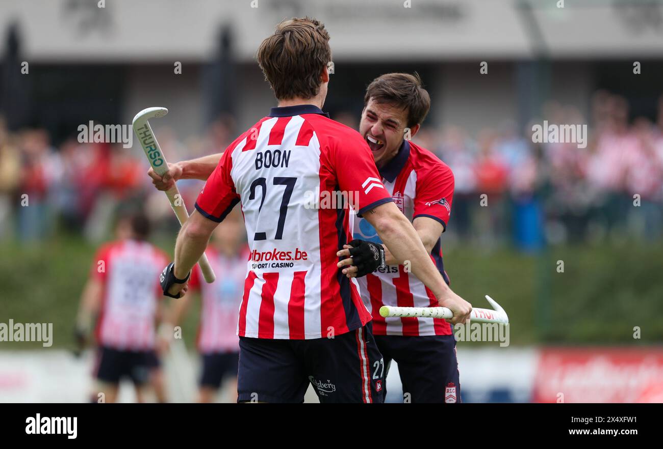 Bruxelles, Belgio. 5 maggio 2024. Tom Boon di Leopold celebra dopo aver segnato durante una partita di hockey tra il Royal Leopold Club e Gantoise, domenica 5 maggio 2024, a Bruxelles, una partita di ritorno nelle semifinali dei play-off del campionato belga di hockey di prima divisione. BELGA PHOTO VIRGINIE LEFOUR credito: Belga News Agency/Alamy Live News Foto Stock