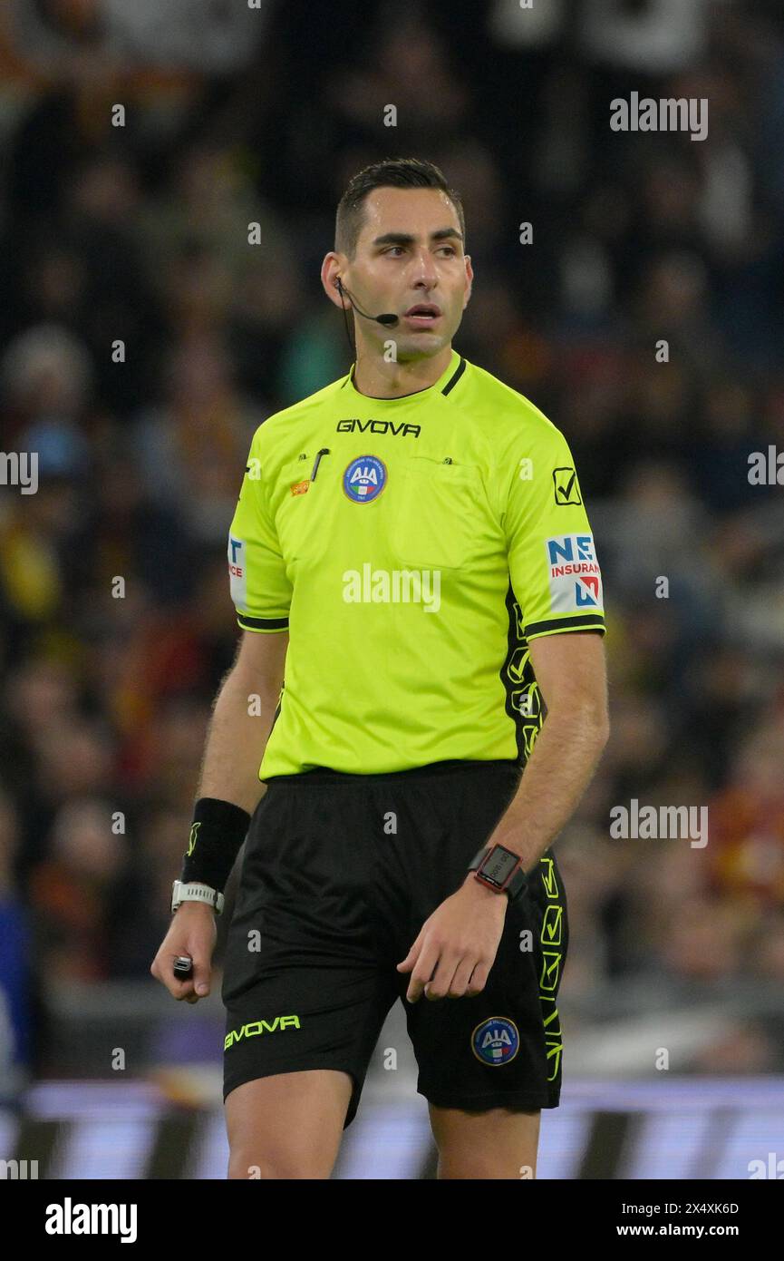 Roma, Italia. 5 maggio 2024. Andrea Colombo arbitro durante la partita di calcio di serie A tra AS Roma e FC Juventus allo stadio Olimpico di Roma, Italia - sabato 5 maggio 2024. Sport - calcio . (Foto di Fabrizio Corradetti/LaPresse) credito: LaPresse/Alamy Live News Foto Stock