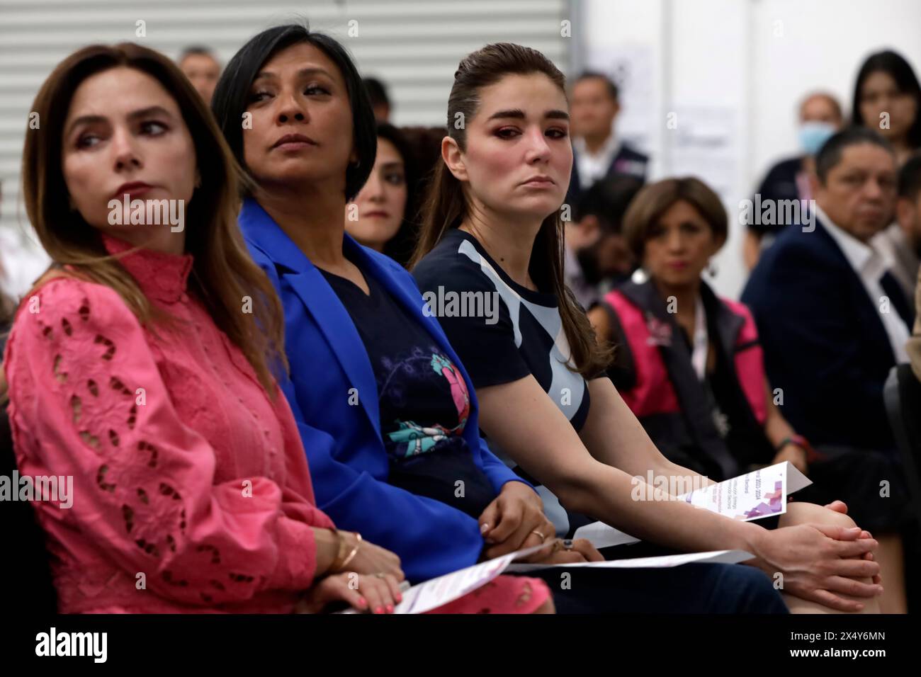 Tultepec, Messico. 3 maggio 2024. Consiglieri elettorali del National Electoral Institute, Carla Humphrey, norma de la Cruz e Dania Ravel durante una conferenza stampa per rendere noto il ciclo di distribuzione dei pacchetti elettorali che saranno utilizzati per le elezioni del Messico del 2024 il 2 giugno, presso il Tultepec Logistics Distribution Center. Il 3 maggio 2024 a città del Messico, Messico. (Foto di Luis Barron/Eyepix Group/Sipa USA) credito: SIPA USA/Alamy Live News Foto Stock