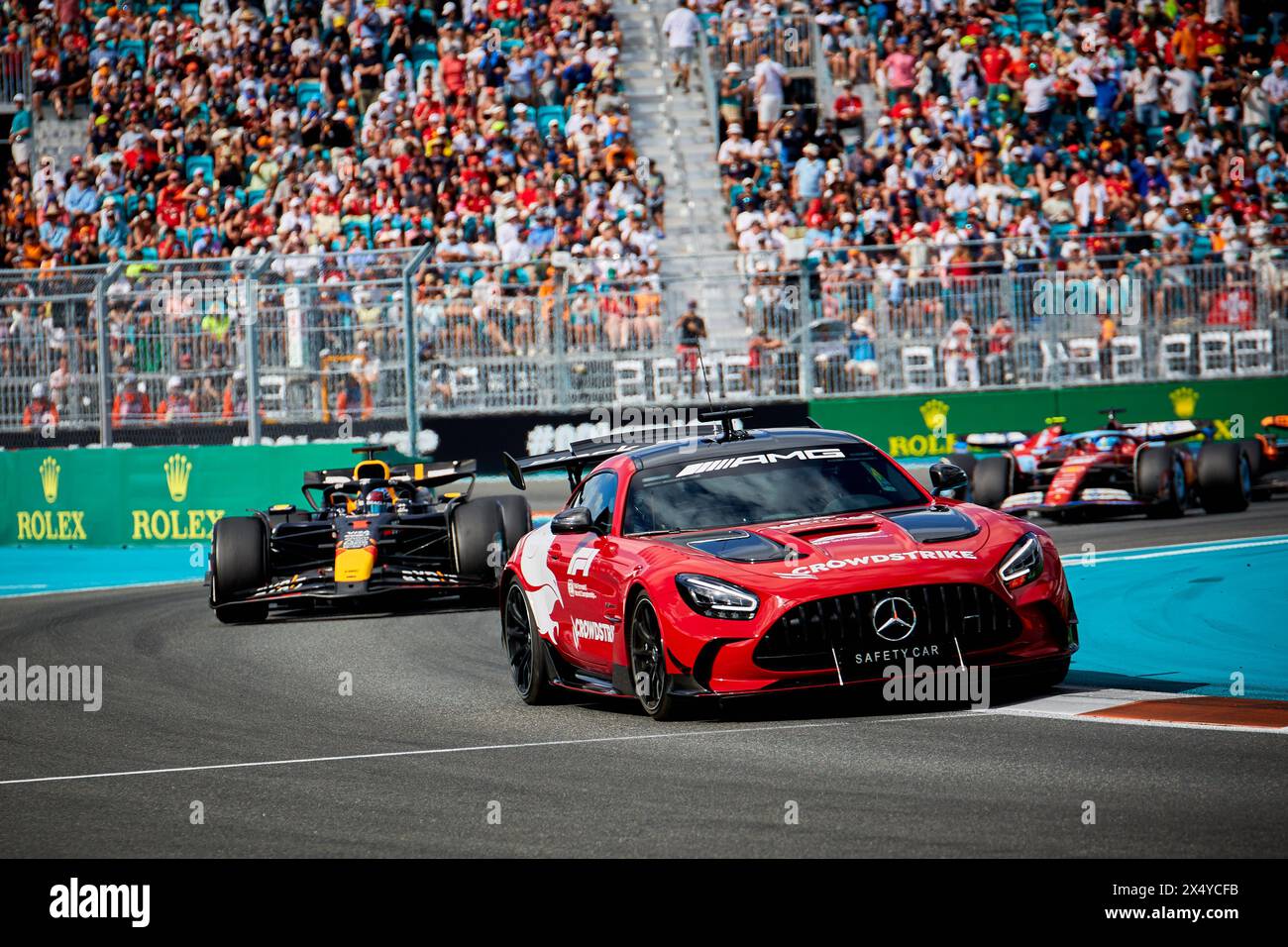 Miami Gardens, Florida, Stati Uniti. 5 maggio 2024. Corsa. Bandiera gialla della Safety Car. GP di F1 Miami all'autodromo di Miami a Miami Gardens, Florida, Stati Uniti. Crediti: Yaroslav Sabitov/YES Market Media/Alamy Live News. Foto Stock