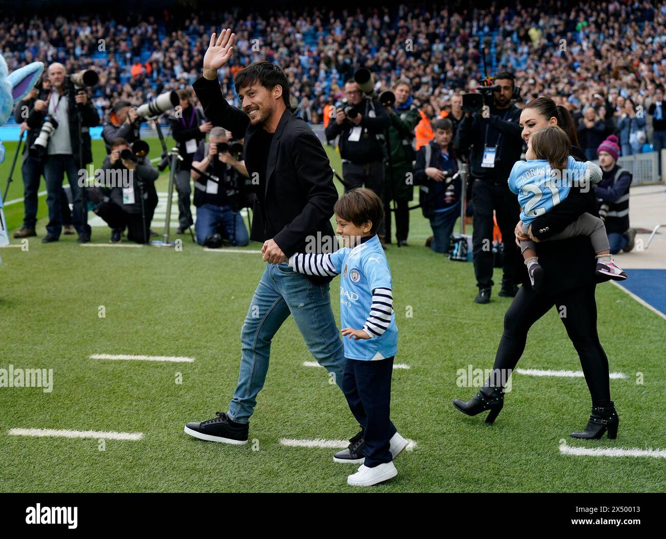 Manchester, Regno Unito. 4 maggio 2024. L'ex giocatore del Manchester City David Silva durante la partita di Premier League all'Etihad Stadium di Manchester. Il credito per immagini dovrebbe essere: Andrew Yates/Sportimage Credit: Sportimage Ltd/Alamy Live News Foto Stock