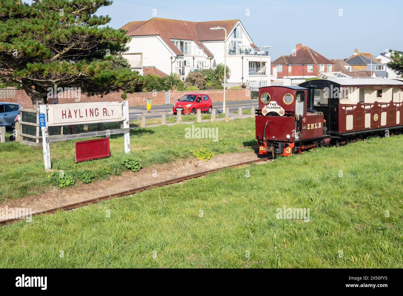 HAYLING ISLAND, INGHILTERRA - 9 settembre 2023: La ferrovia per il patrimonio dell'isola sull'isola di Hayling in Inghilterra Foto Stock