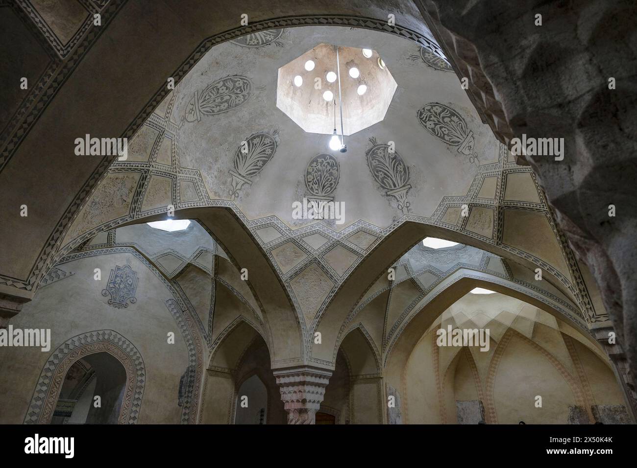Shiraz, Iran - 16 marzo 2024: Vakil Bath è un vecchio bagno pubblico a Shiraz, Iran. Foto Stock