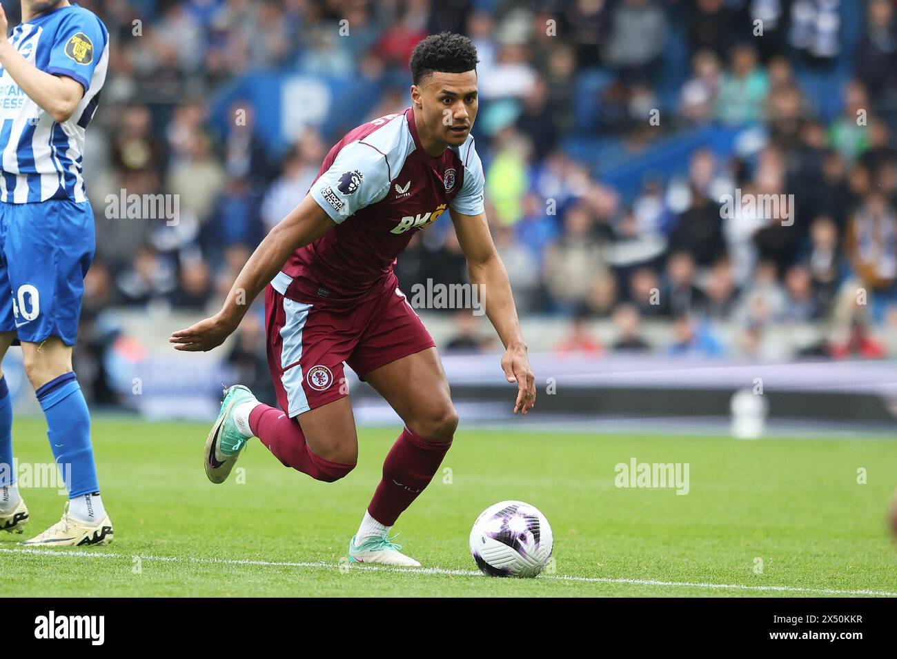 Ollie Watkins in azione per l'Aston Villa FC all'AMEX Stadium Foto Stock