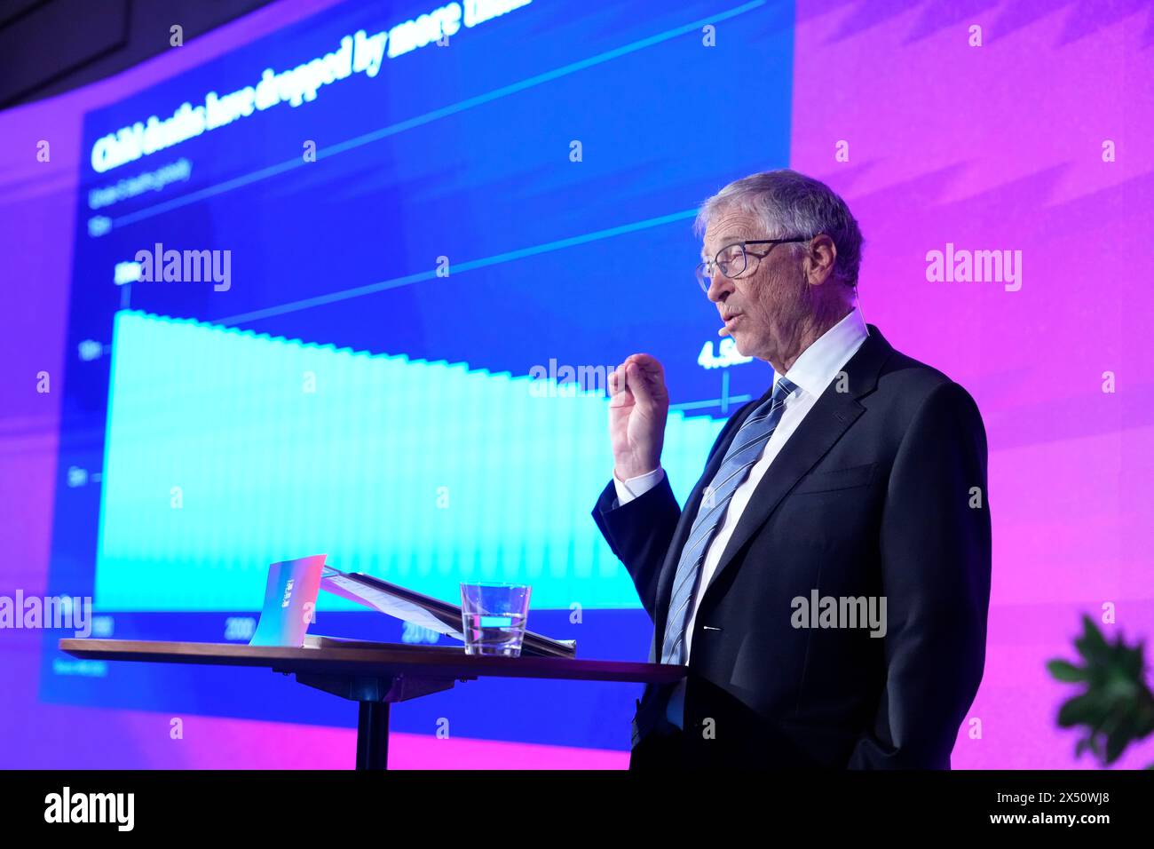 Elsinore, Danimarca. 6 maggio 2024. Bill Gates, co-presidente della Bill & Melinda Gates Foundation, parla al Novo Nordisk Foundation Global Science Summit a Helsingoer, Danimarca, lunedì 6 maggio 2024. Novo Nordisk Foundation, Bill & Melinda Gates Foundation e Wellcome Trust investiranno ciascuno circa 700 milioni di corone in un progetto triennale per promuovere la salute globale Credit: Ritzau/Alamy Live News Foto Stock