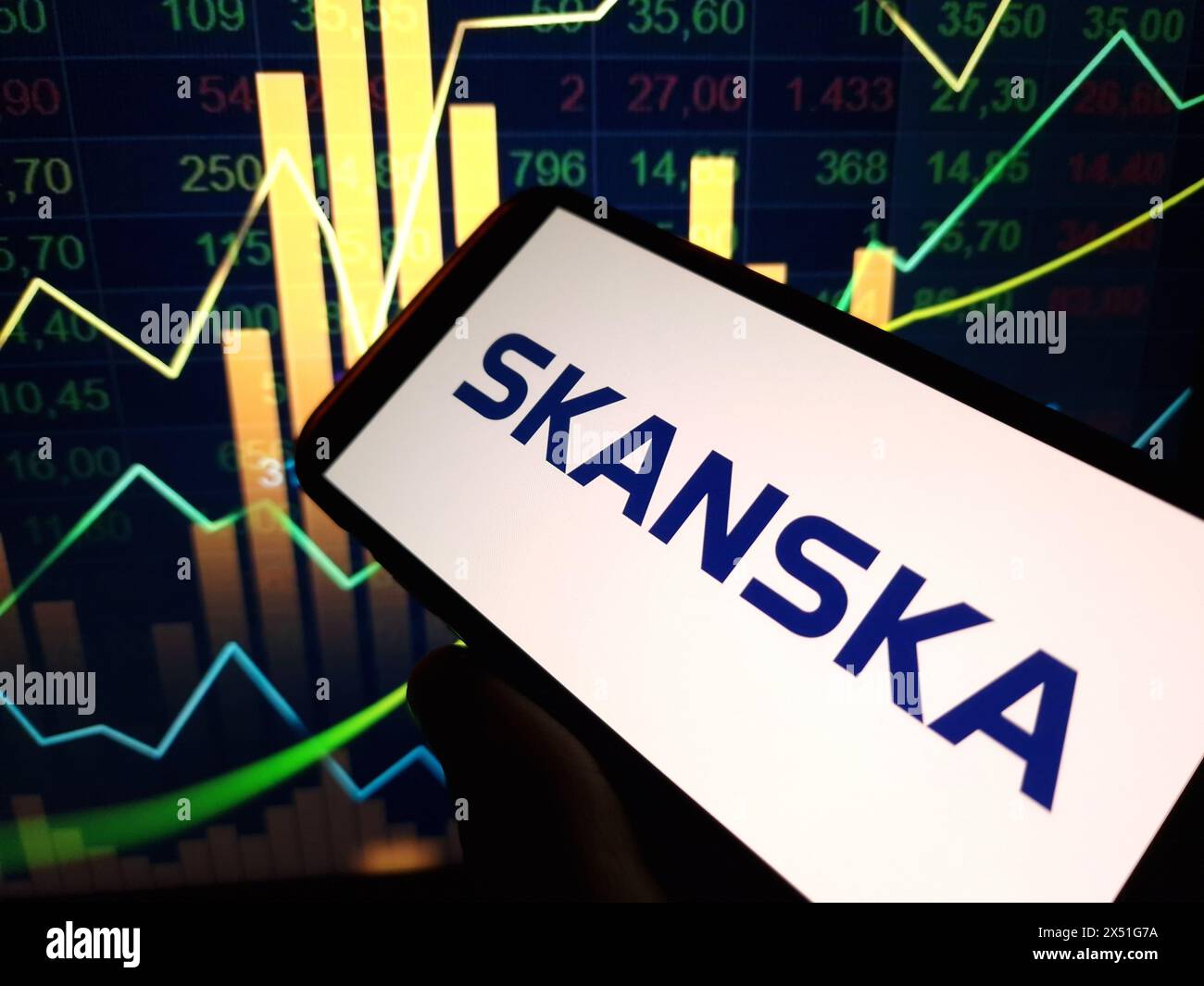 Konskie, Polonia - 29 aprile 2024: Logo della società Skanska visualizzato sul telefono cellulare Foto Stock
