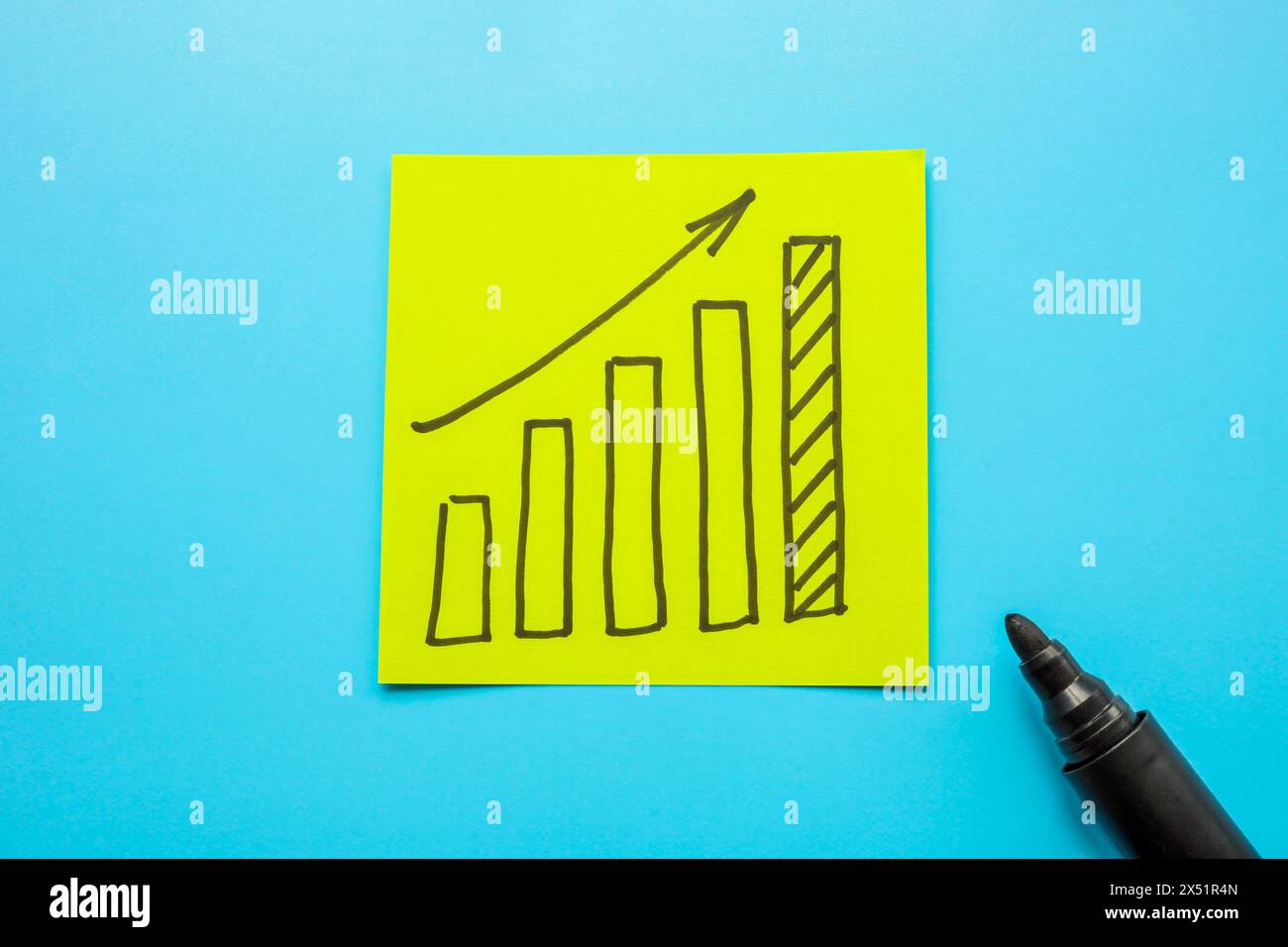 Un grafico che simboleggia la crescita, l'aumento del reddito, il successo aziendale. Foto Stock