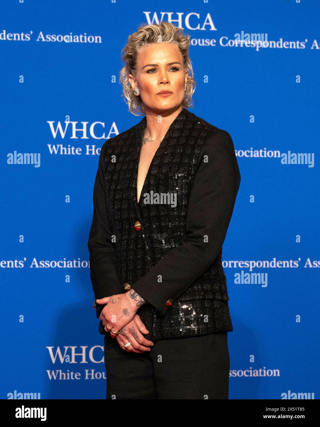 Washington, DC. 27 aprile 2024. Ashlyn Harris arriva per la cena 2024 della White House Correspondents Association presso il Washington Hilton Hotel sabato 27 aprile 2024 a Washington, DC. Credito: Ron Sachs/CNP/dpa/Alamy Live News Foto Stock