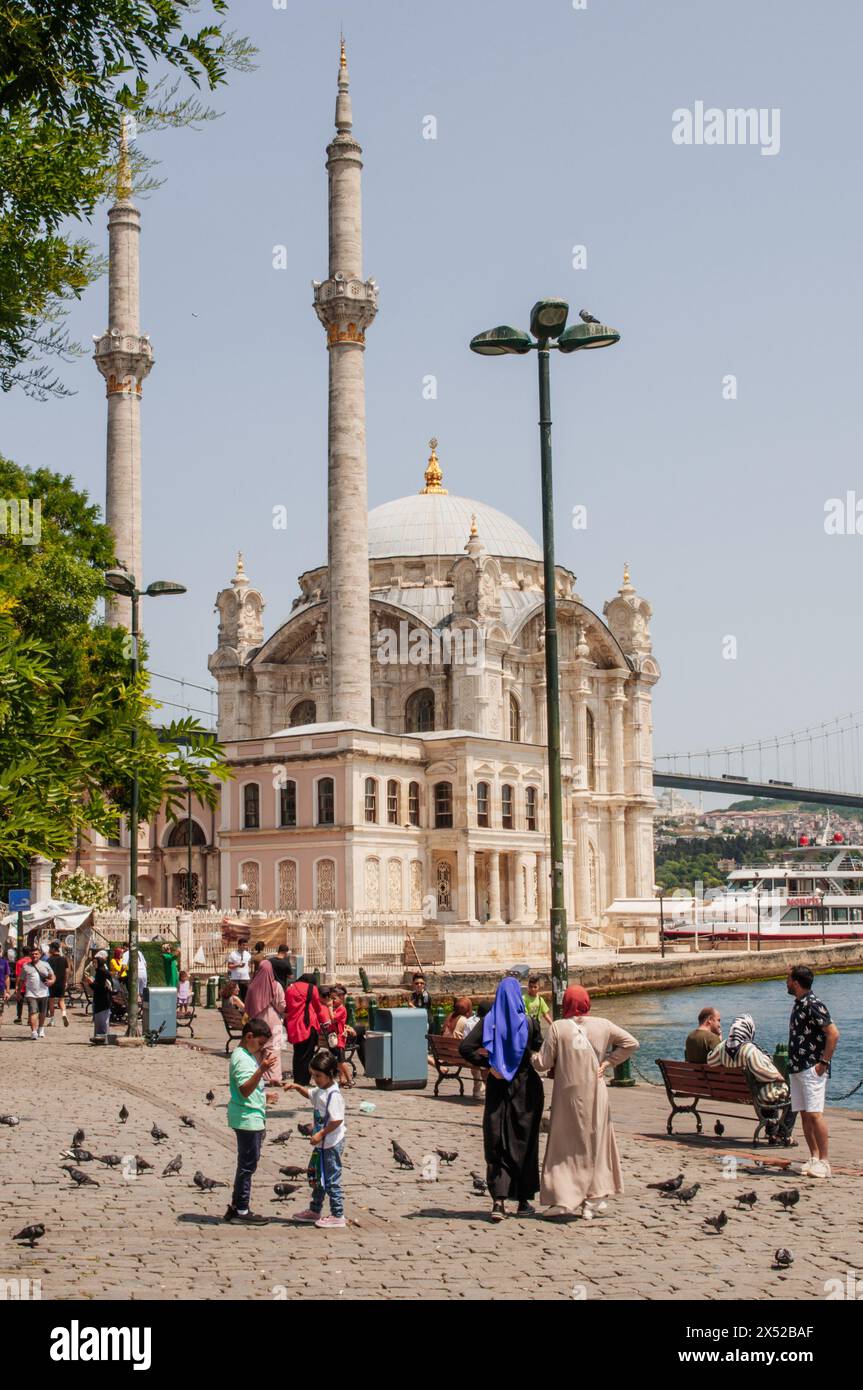 Moschea di Ortaköy — bellezza del Bosforo Foto Stock