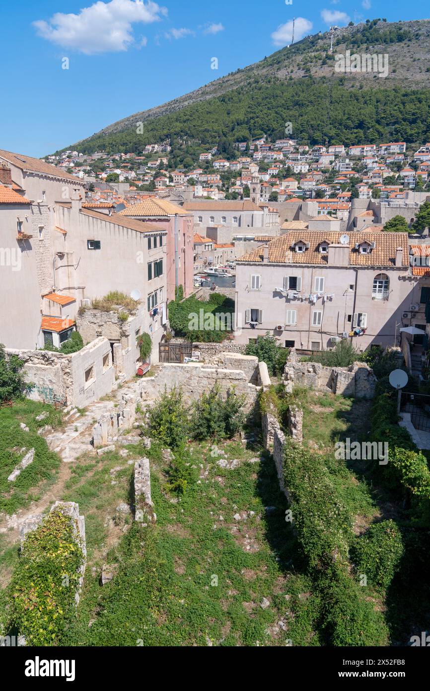 Vista da Dubrovnik verso il Monte Srd, Croazia. Foto Stock