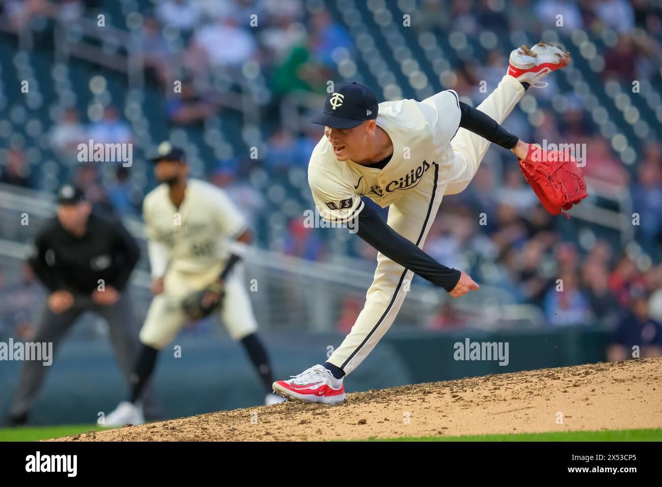 Minneapolis, Minnesota, Stati Uniti. 6 maggio 2024. Il lanciatore dei Minnesota Twins GRIFFIN JAX (22) durante una partita di baseball della MLB tra i Minnesota Twins e i Seattle Mariners al Target Field. I Twins vinsero 3-1. (Immagine di credito: © Steven Garcia/ZUMA Press Wire) SOLO PER USO EDITORIALE! Non per USO commerciale! Foto Stock