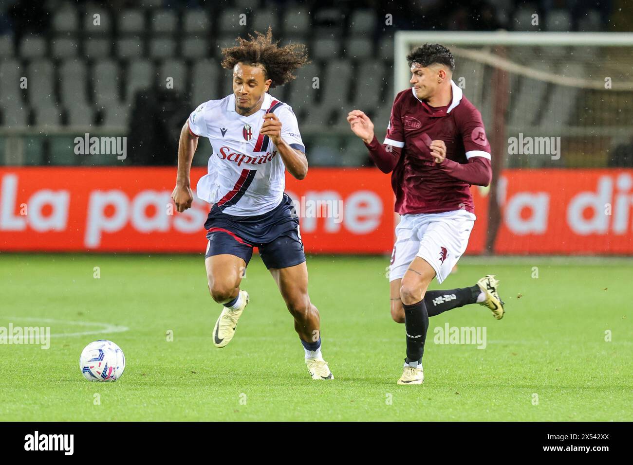 3 maggio 2024 Torino - Italia - Torino vs Bologna serie A 2023/2024 - grande Torino. Stadio - nella foto: Joshua Zirkzee (9 Bologna FC) Foto Stock