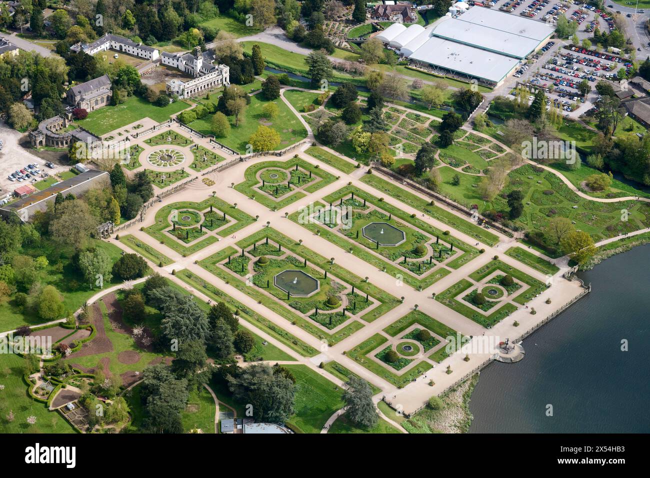 Vista aerea dei Trentham Gardens Stoke su Trent, Inghilterra nord-occidentale, Regno Unito Foto Stock