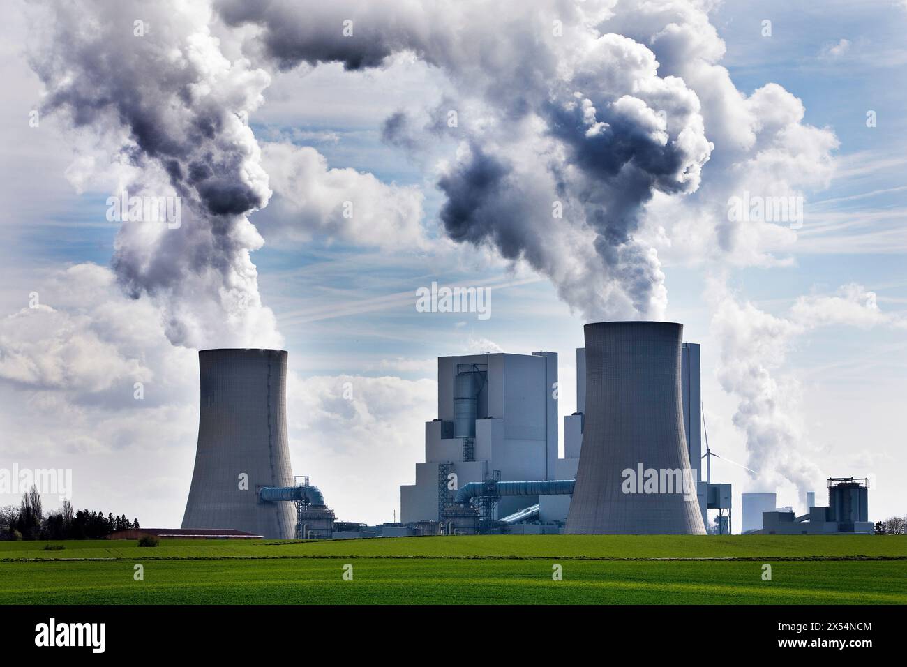 Centrale elettrica a lignite di Neurath, blocchi F e G, la più grande centrale elettrica in Germania, Germania, Renania settentrionale-Vestfalia, Grevenbroich Foto Stock