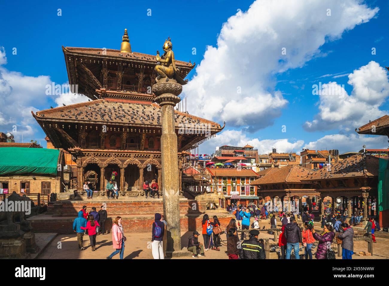 5 gennaio 2020: Piazza Patan Durbar situato al centro della città di Lalitpur in Nepal. È una delle tre piazze Durbar di Kathmandu va Foto Stock 5 gennaio 2020: Piazza Patan Durbar situato al centro della città di Lalitpur in Nepal. È una delle tre piazze Durbar di Kathmandu va Foto Stock
