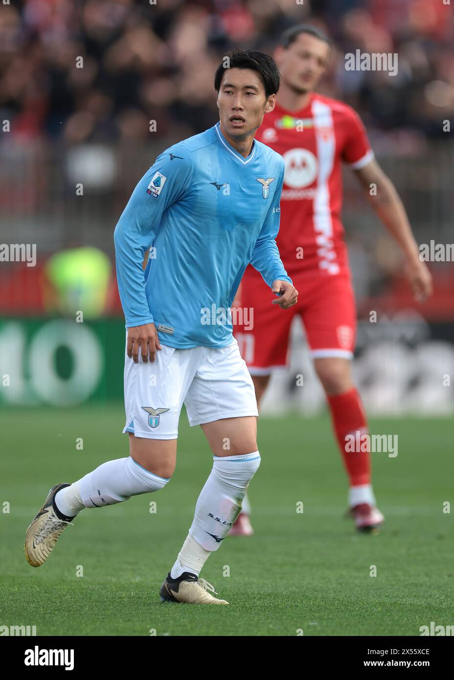 Monza, Italia. 4 maggio 2024. Daichi Kamada del SS Lazio durante la partita di serie A allo stadio U-Power di Monza. Il credito per immagini dovrebbe essere: Jonathan Moscrop/Sportimage Credit: Sportimage Ltd/Alamy Live News Foto Stock