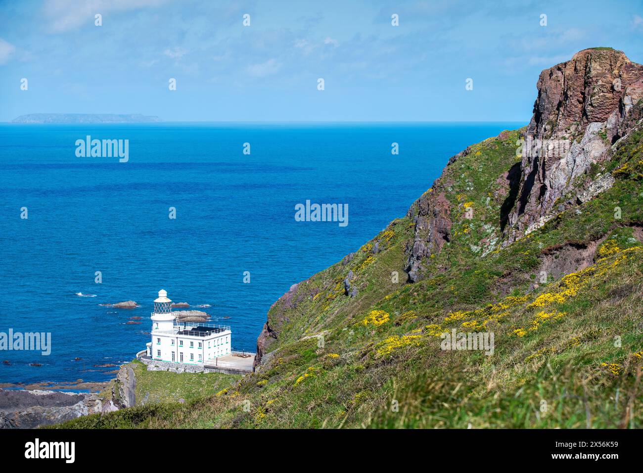 Faro di Hartland Point a Devon, Inghilterra, Regno Unito Foto Stock