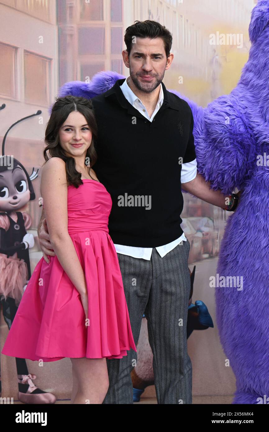 LONDRA, INGHILTERRA, Regno Unito - 07 MAGGIO 2024: John Krasinski, Cailey Fleming partecipa alla prima inglese di "IF" al Cineworld Leicester Square il 7 maggio 2024 a Londra, Inghilterra. Credito: Vedi li/Picture Capital/Alamy Live News Foto Stock