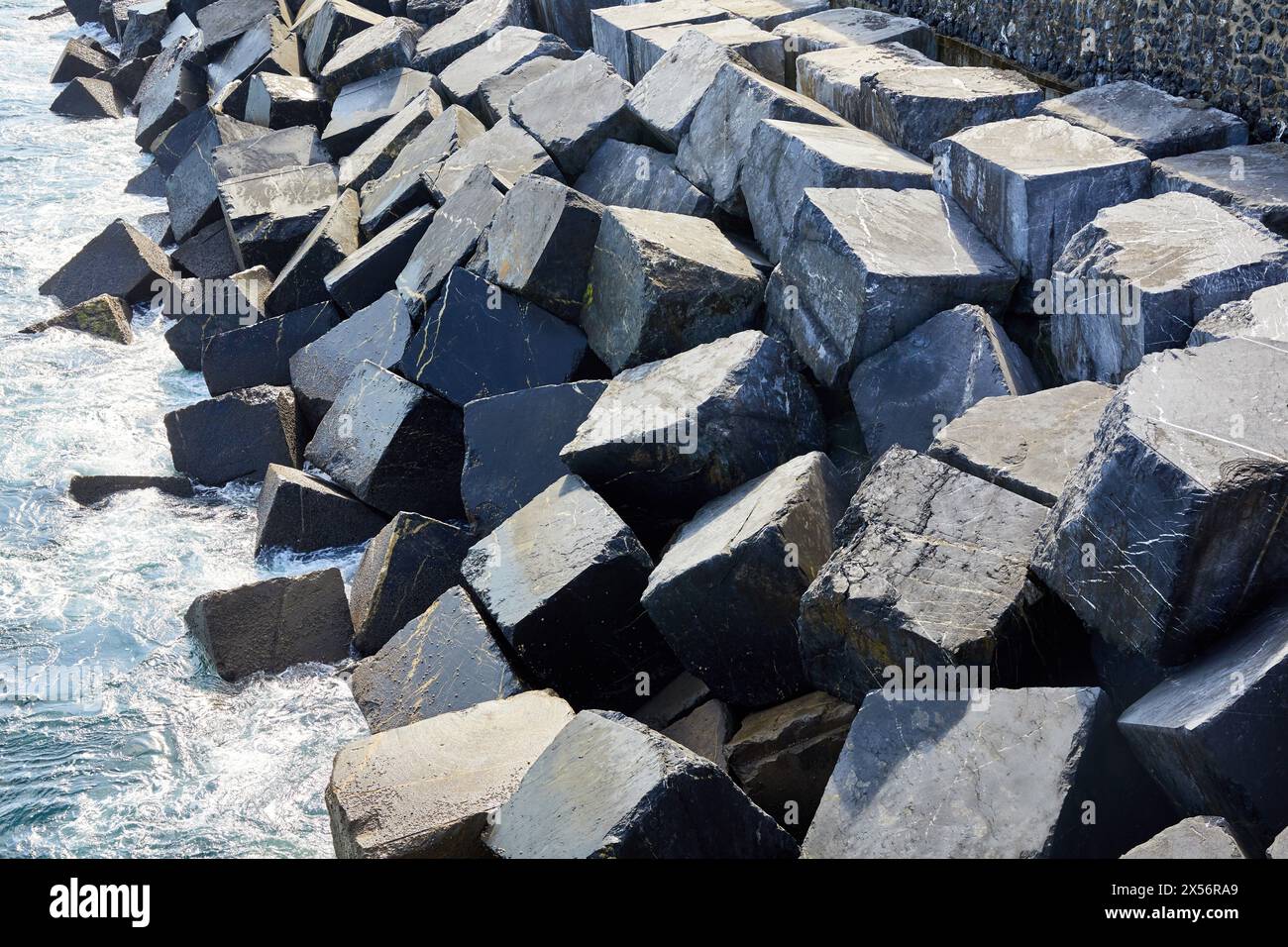Blocchi di roccia, Porto, Mutriku, Gipuzkoa, Paesi Baschi, Spagna, Europa Foto Stock