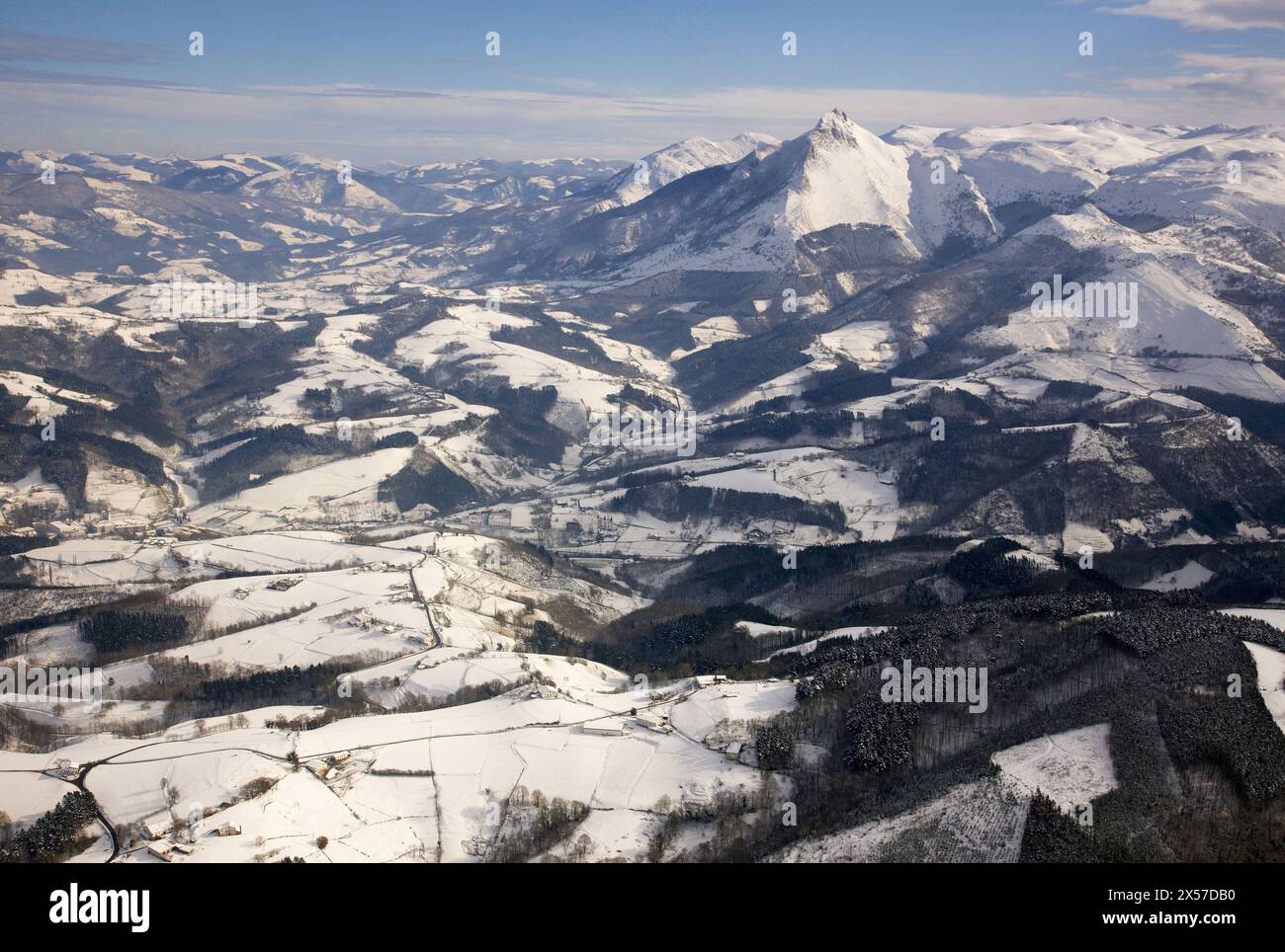 Txindoki montagna, Aralar mountain range, neve Lazkaomendi. Guipuzcoa, Paesi Baschi Foto Stock