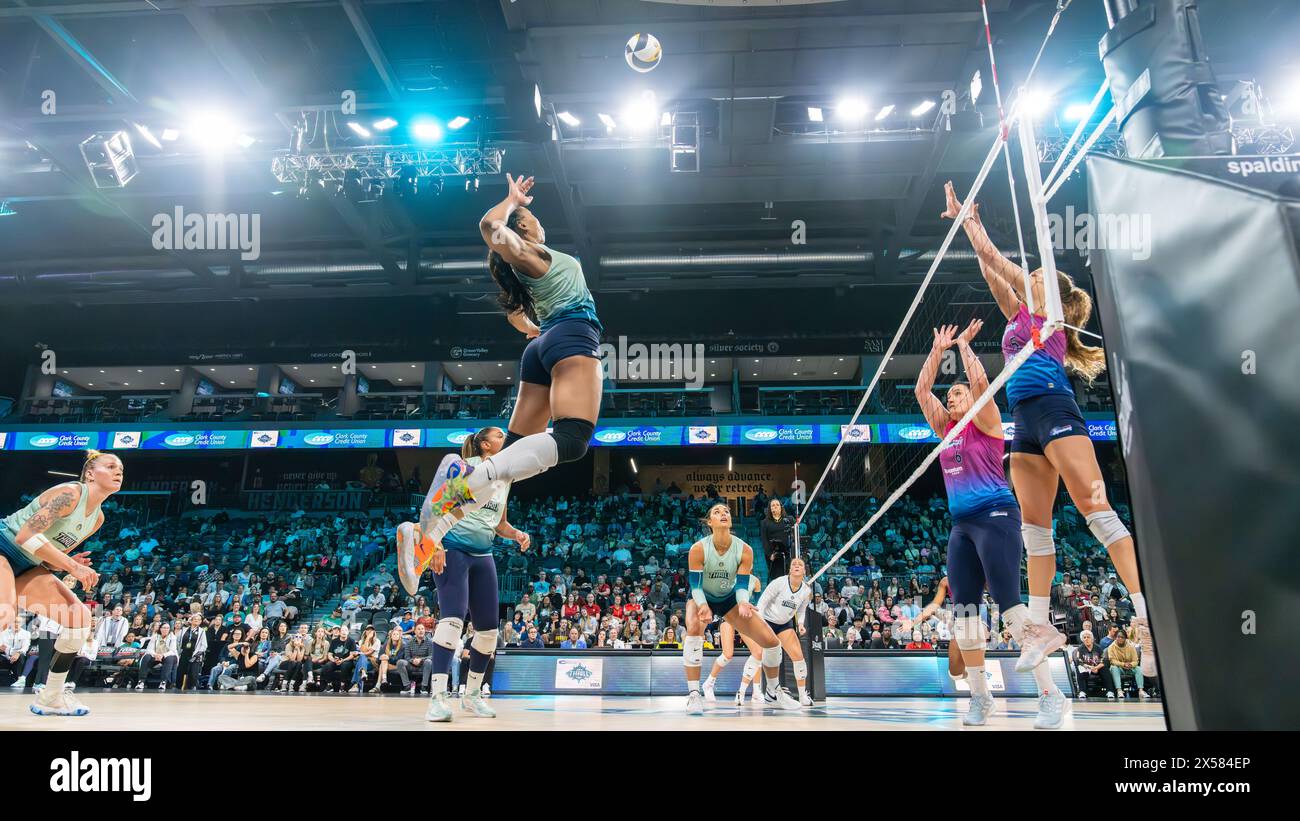 Vegas Thrill player Spiking Foto Stock