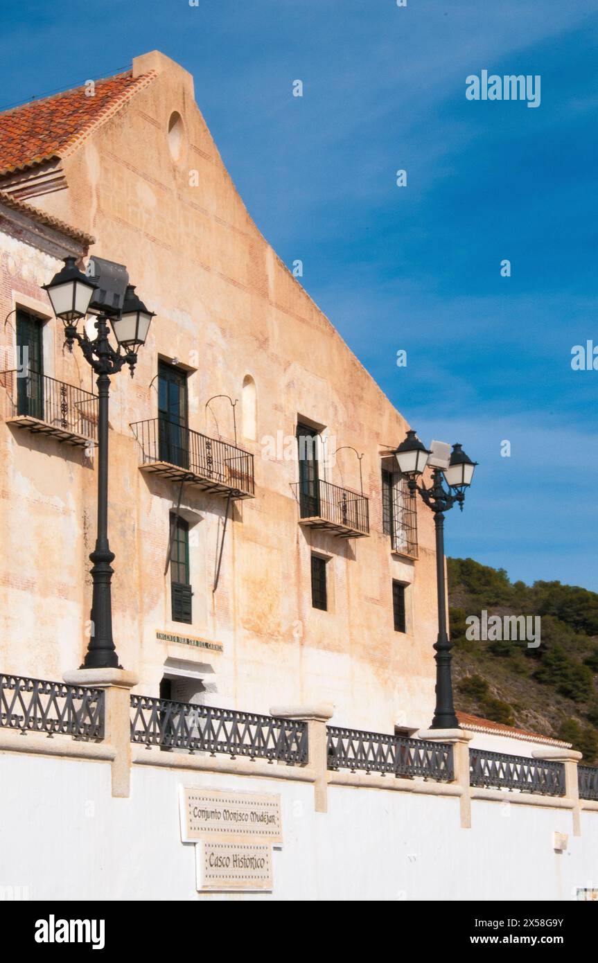Storico mulino di canna da zucchero, che produce ancora melassa, a Frigiliana, Andalusia, Spagna Foto Stock