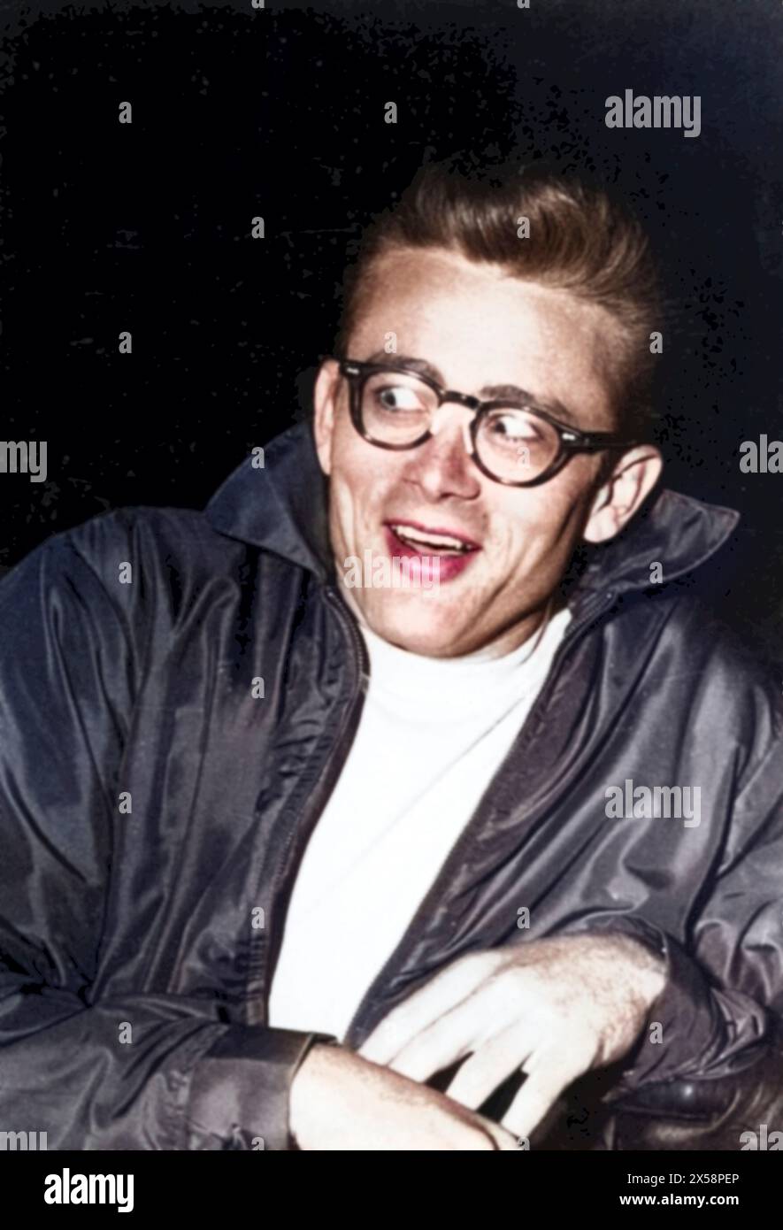 Dean, James 8.2.1931 - 30.9,1955, attore americano, ritratto, 1950s, ADDITIONAL-RIGHTS-CLEARANCE-INFO-NOT-AVAILABLE Foto Stock