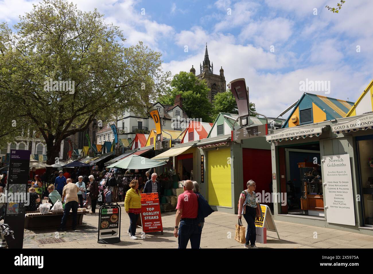 Norwich Market, Gentlemans Walk, Norwich, Norfolk, Inghilterra, REGNO UNITO Foto Stock