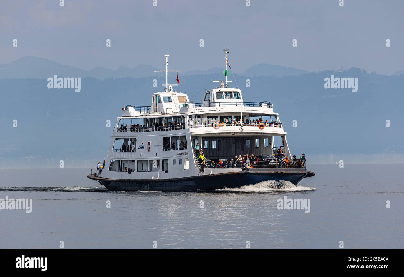 Autofähre Romanshorn die Autofähre Romanshorn kommt aus Friedrichshafen und steuert den Hafen Romanshorn AN. Romanshorn, Schweiz, 21.05.2023 *** Romanshorn il traghetto Romanshorn arriva da Friedrichshafen e si dirige verso il porto di Romanshorn Romanshorn, Svizzera, 21 05 2023 Foto Stock