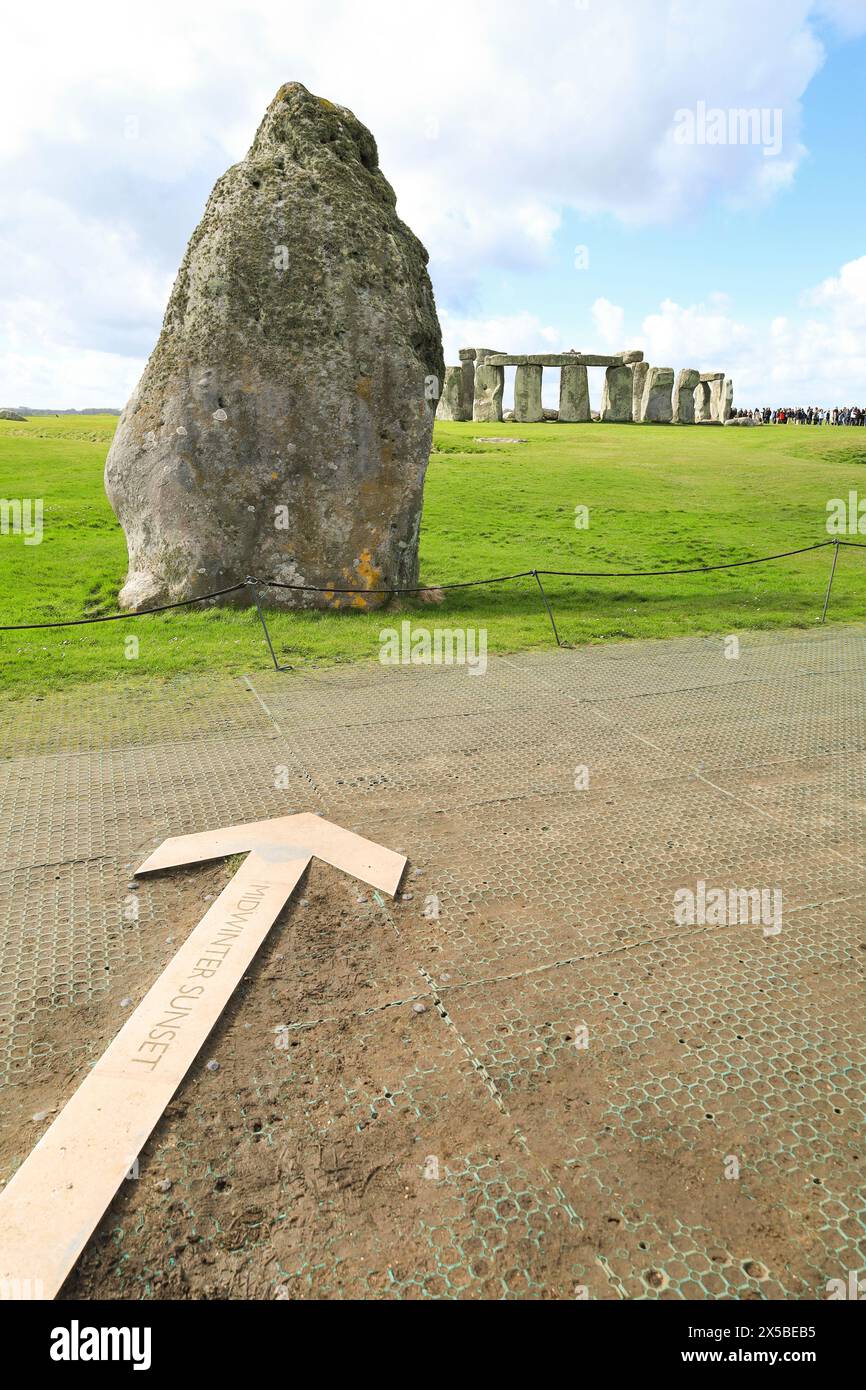 Salisbury, Inghilterra - 30 marzo 2024: Stonehenge, la struttura megalitica preistorica sulla pianura di Salisbury Foto Stock