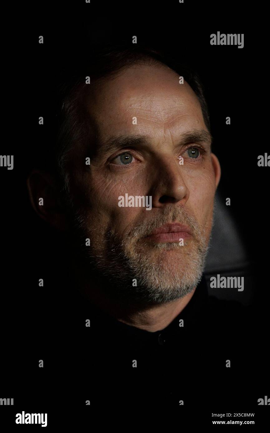 MADRID, SPAGNA - 8 MAGGIO: Allenatore del Bayern Monaco Thomas Tuchel durante la semifinale di UEFA CHAMPIONS LEAGUE 2023/24 contro il Real Madrid e il Bayern Mnchen allo stadio Santiago Bernabeu. Crediti: Guille Martinez/AFLO/Alamy Live News Foto Stock