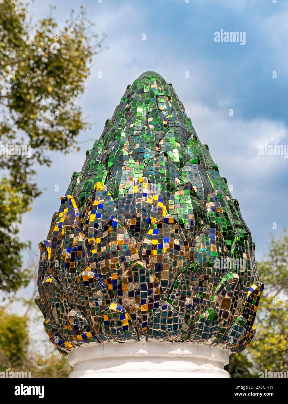 Loto, scultura floreale, Wat Xieng Thong, Luang Prabang, Laos Foto Stock