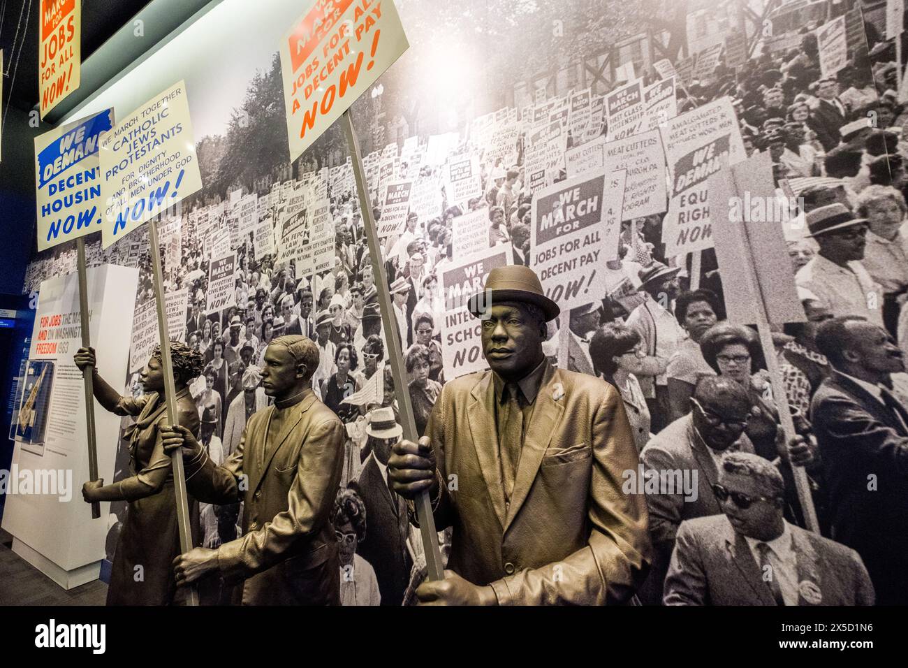 Rappresentanza al National Civil Rights Museum dello sciopero dei lavoratori sanitari del 1968 che portò Martin Luther King Jr. A Memphis, Tennessee. Foto Stock