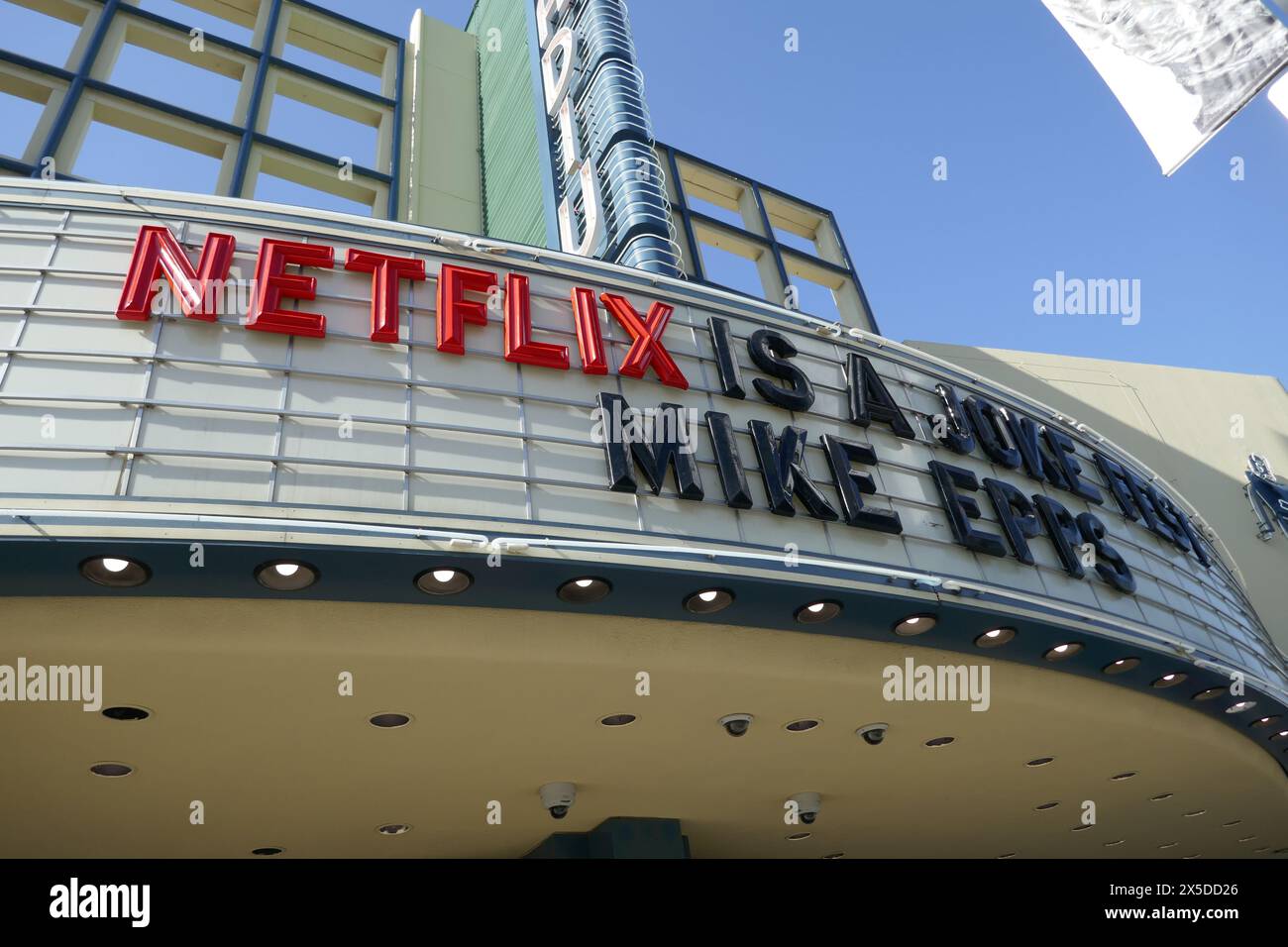 Los Angeles, California, USA 8 maggio 2024 il comico Mike Epps Netflix è uno scherzo Comedy Fest Marquee all'Hollywood Palladium l'8 maggio 2024 a Los Angeles, California, USA. Foto di Barry King/Alamy Stock Photo Foto Stock