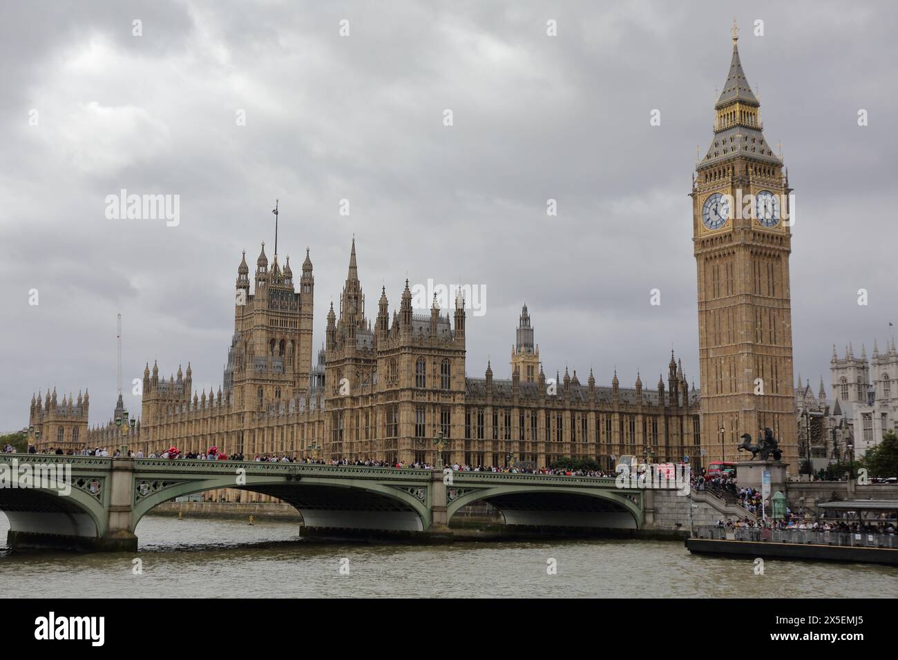 Il paesaggio urbano vicino a Big ben a Londra, Regno Unito Foto Stock