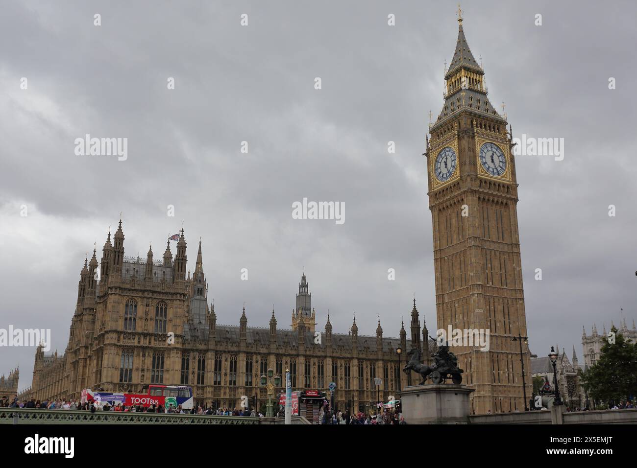 Il paesaggio urbano vicino a Big ben a Londra, Regno Unito Foto Stock