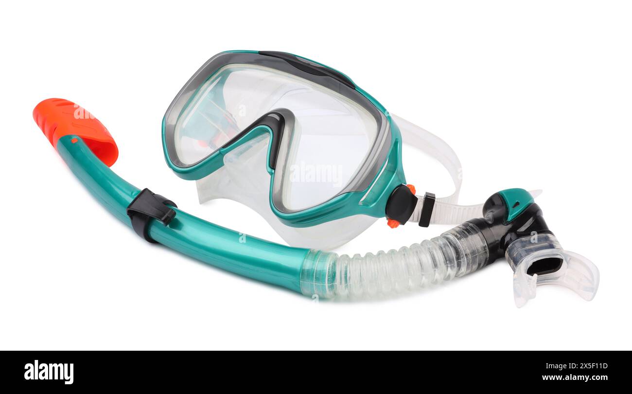 Maschera per immersioni e boccaglio turchesi isolati sul bianco. Attrezzature sportive Foto Stock