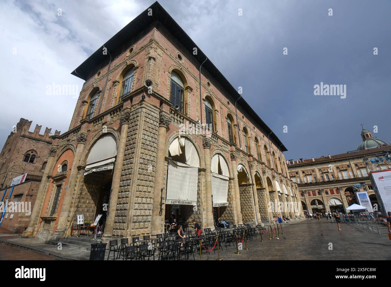 Bologna: Piazza maggiore. Italia. Foto Stock